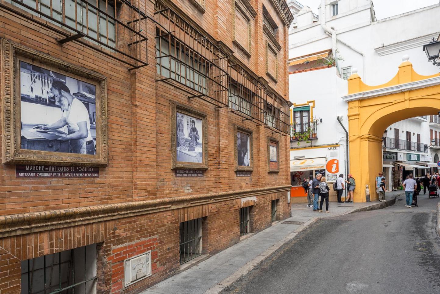 El Arenal De Sevilla, De Toros Y Galeras エクステリア 写真